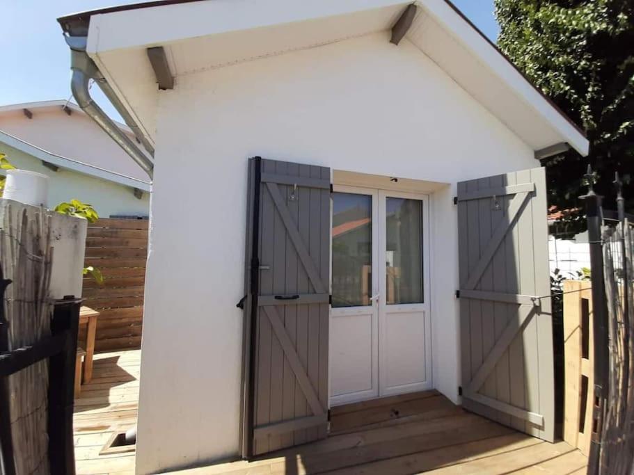 La Maisonnette De Suzette Lanton Bagian luar foto